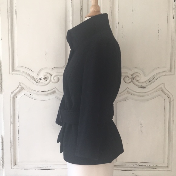 Vintage Inspired Short Coat - Picture 2 of 4